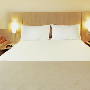 Habitación Estándar con 2 Camas Individuales